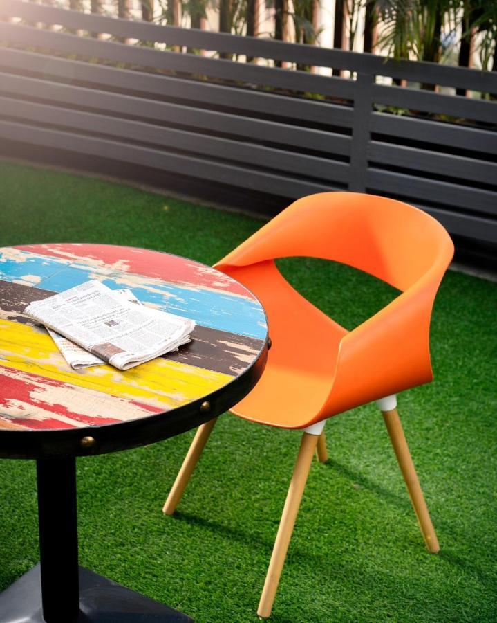 Couch & Cheese Homestel The Most Luxurious Hostel For Working Professionals & Students Pune Exterior photo